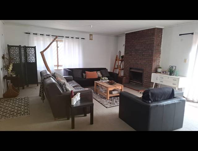3 BEDROOM FREEHOLD FOR SALE IN WILDWOODS